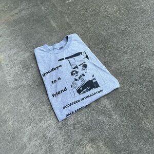 Vintage 2000s Dale Earnhardt Memorial Tee